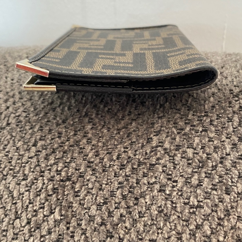 Fendi Tan and Black Logo checkbook holder - Picture 11 of 13
